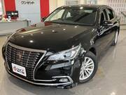 2017 TOYOTA CROWN ROYAL SALOON