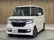 2017 HONDA N-BOX CUSTOM