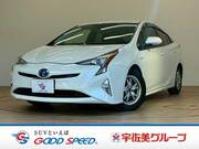 2017 TOYOTA PRIUS