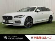 2017 VOLVO V90