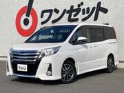 2017 TOYOTA NOAH