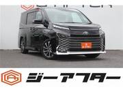 2022 TOYOTA VOXY