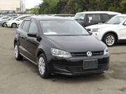 2014 VOLKSWAGEN POLO