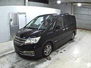 2013 NISSAN SERENA