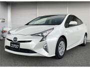 2018 TOYOTA PRIUS