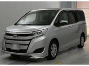 2019 TOYOTA NOAH X