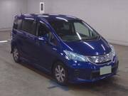 2011 HONDA FREED HYBRID