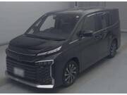 2022 TOYOTA VOXY