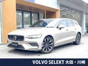2023 VOLVO V60