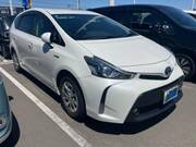 2017 TOYOTA PRIUS ALPHA