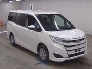 2021 TOYOTA NOAH X