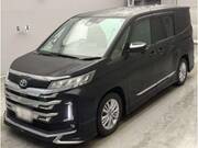2022 TOYOTA NOAH