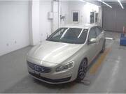 2017 VOLVO V60