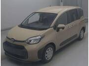 2025 TOYOTA SIENTA