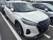 2021 NISSAN KICKS