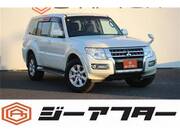 2016 MITSUBISHI PAJERO