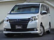 2014 TOYOTA NOAH