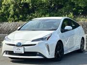 2019 TOYOTA PRIUS S