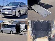 2019 TOYOTA VOXY