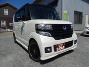 2016 HONDA N-BOX CUSTOM