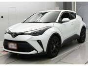 2022 TOYOTA C-HR