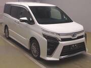 2022 TOYOTA VOXY