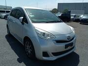 2015 TOYOTA RACTIS X