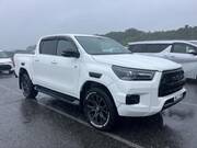 2022 TOYOTA HILUX