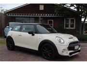 2018 BMW MINI COOPER S