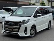 2018 TOYOTA NOAH