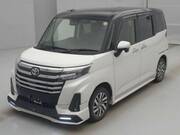 2022 TOYOTA ROOMY