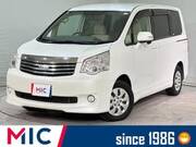 2010 TOYOTA NOAH
