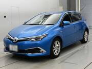 2017 TOYOTA AURIS