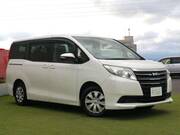 2015 TOYOTA NOAH X