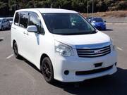 2012 TOYOTA NOAH