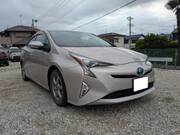 2016 TOYOTA PRIUS