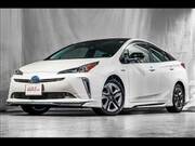 2019 TOYOTA PRIUS