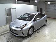 2017 TOYOTA PRIUS S