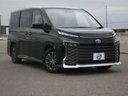 2022 TOYOTA VOXY