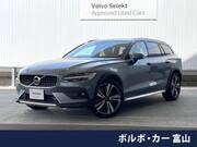 2019 VOLVO V60