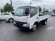 2011 HINO DUTRO