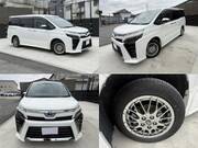 2020 TOYOTA VOXY