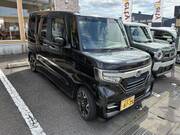 2017 HONDA N-BOX CUSTOM