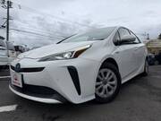 2019 TOYOTA PRIUS S