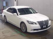 2015 TOYOTA CROWN MAJESTA