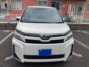 2019 TOYOTA VOXY X