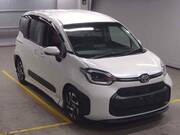 2023 TOYOTA SIENTA