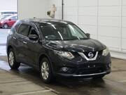 2017 NISSAN X-TRAIL