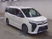 2019 TOYOTA VOXY