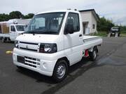 2010 MITSUBISHI MINICAB TRUCK